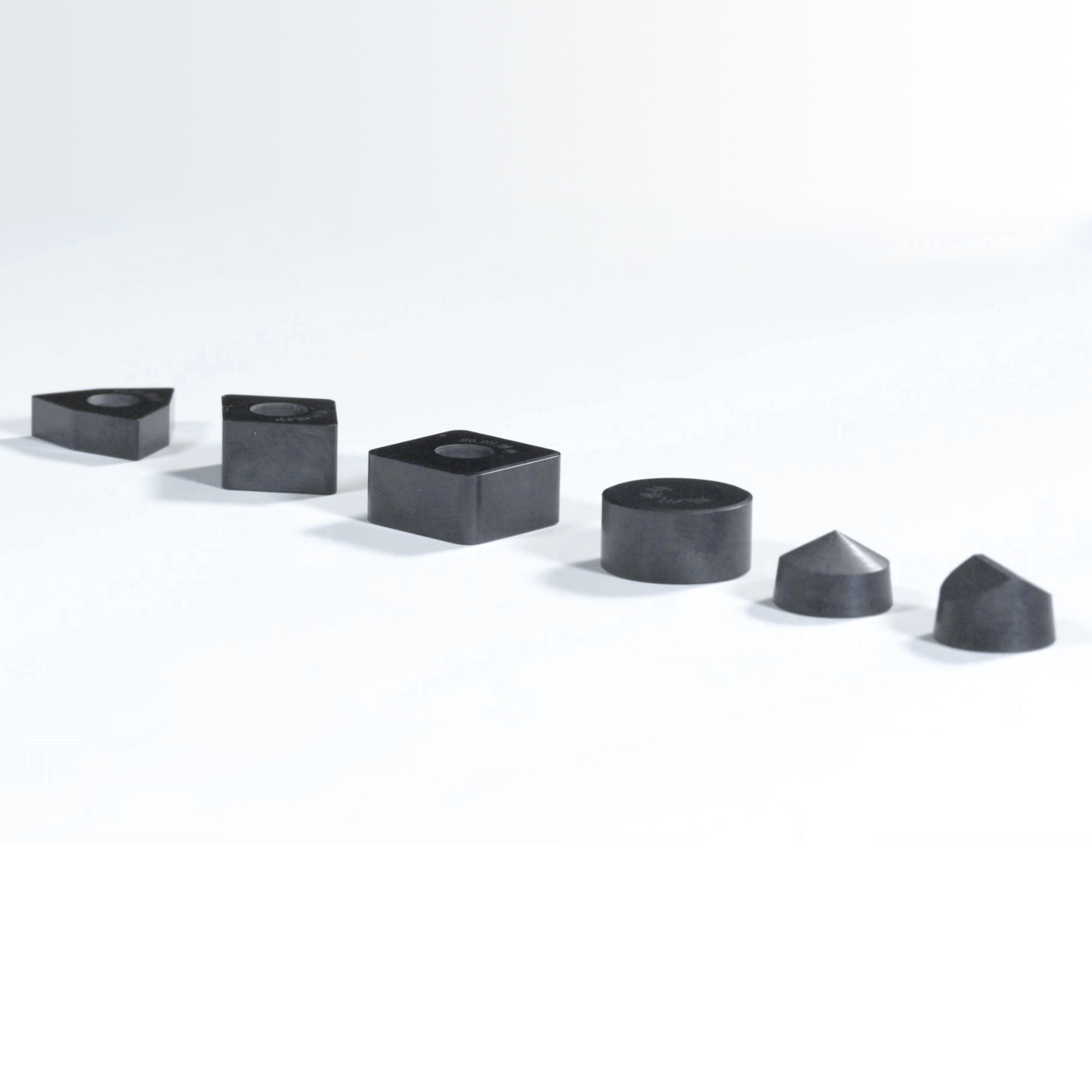 立方氮化硼刀片：干切还是湿切？